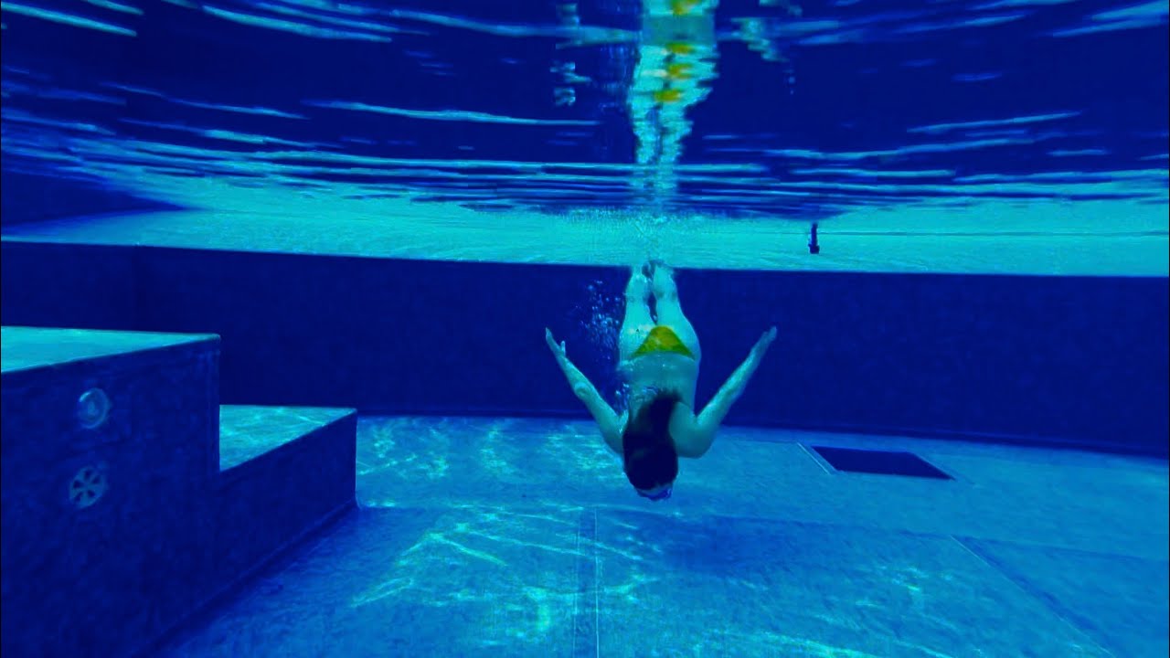 Underwater swimming without fins