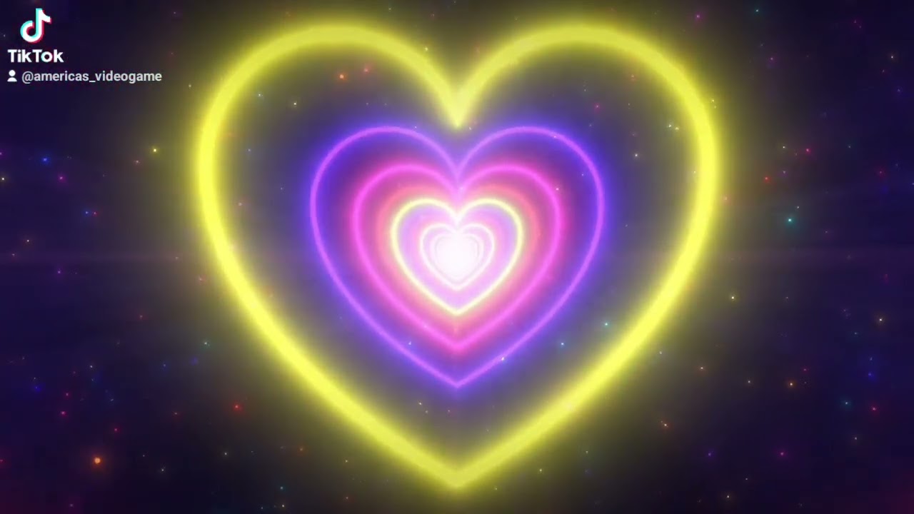 Elastic Heart Cover by Caio Klin