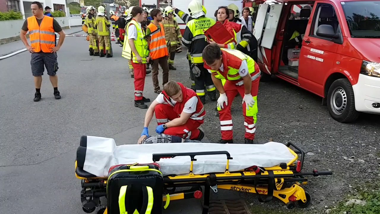Feuerwehr-Einsatzübung an der Landesberufsschule Feldkirch