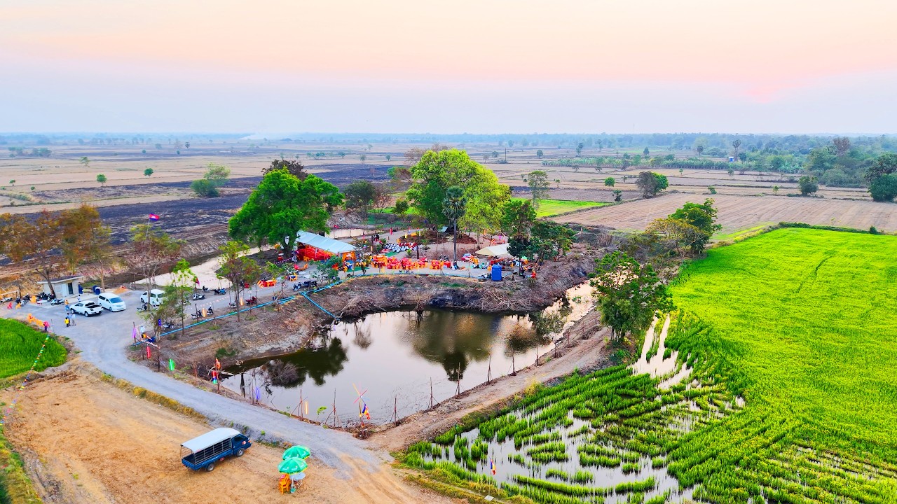 សែនព្រេនសុំសេចក្តីសុខសេក្តីចម្រើននៅទីទួលប្រាសាទ