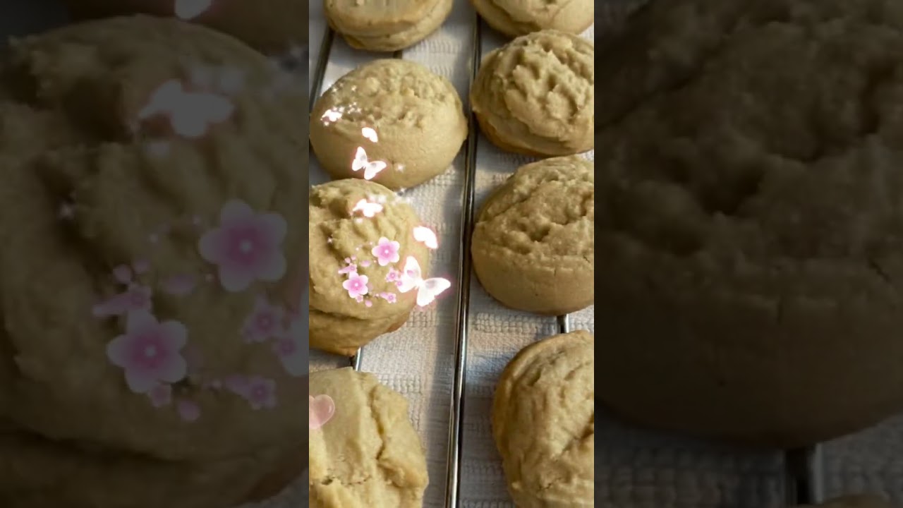 Like cookies? Hit that subscribe button! #cookievideo #homebaker #cookierecipe