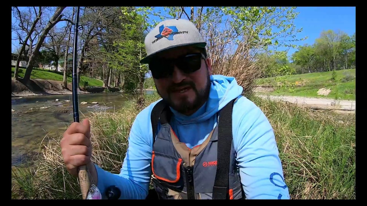 Kayak Bass Fishing - Trophy HUNTING with 10'' Swimbait on RIVER(pt 1)