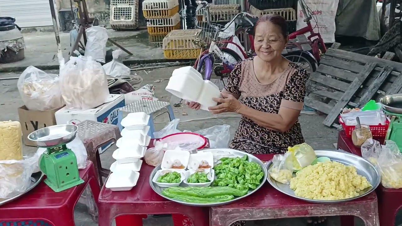 Chợ Vàm Cống ngày 29 Tết .