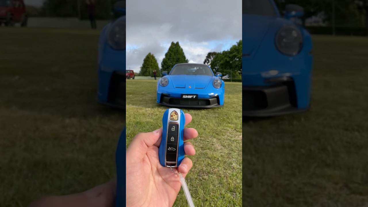 DIRIGINDO UM PORSCHE 911 GT3 (992.1) NO BRASIL! | #shorts