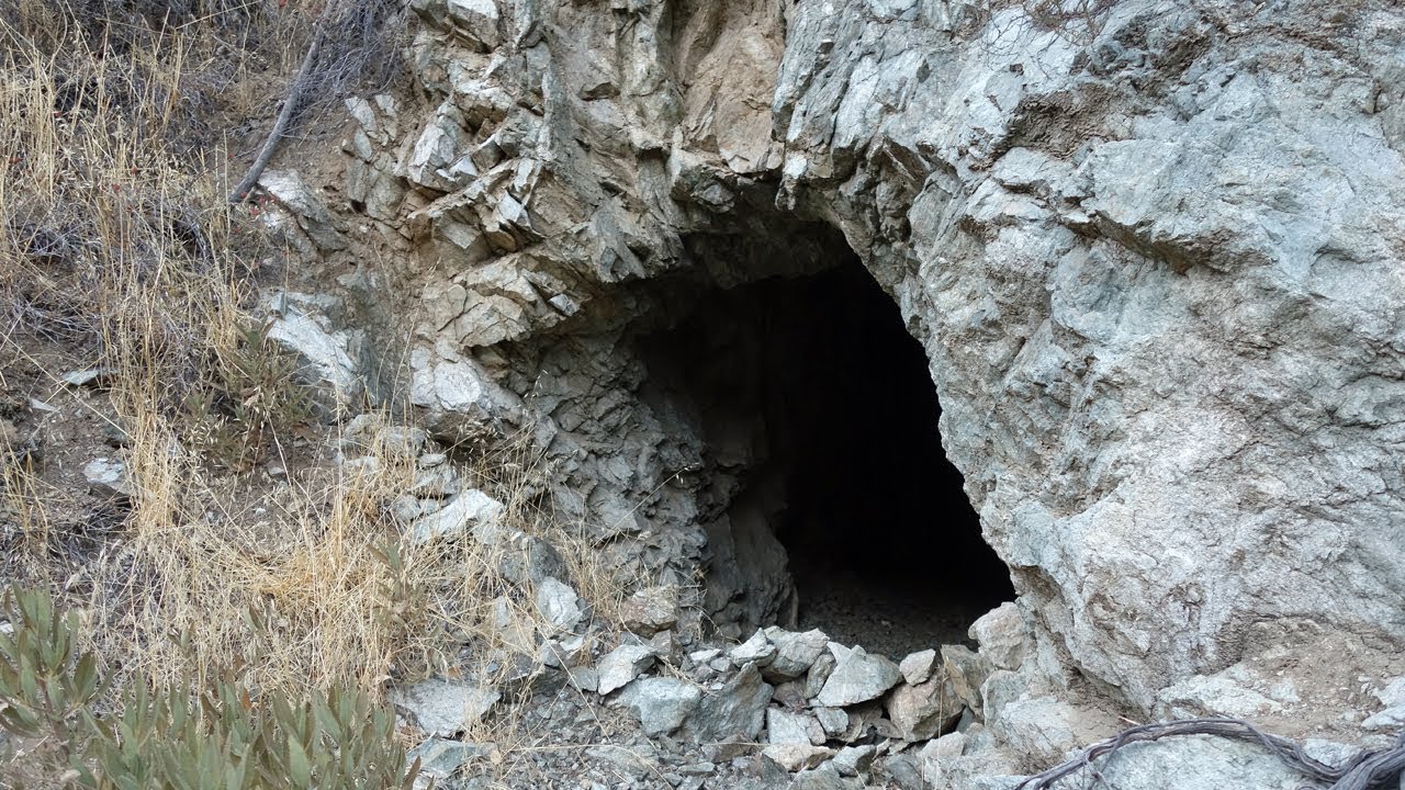 Mines of Elizabeth Lake Canyon