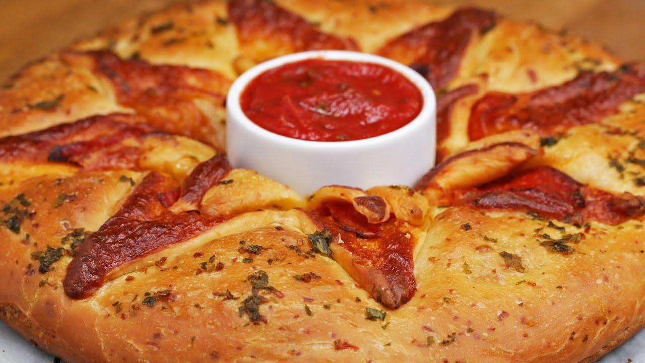 Pepperoni Pizza Ring