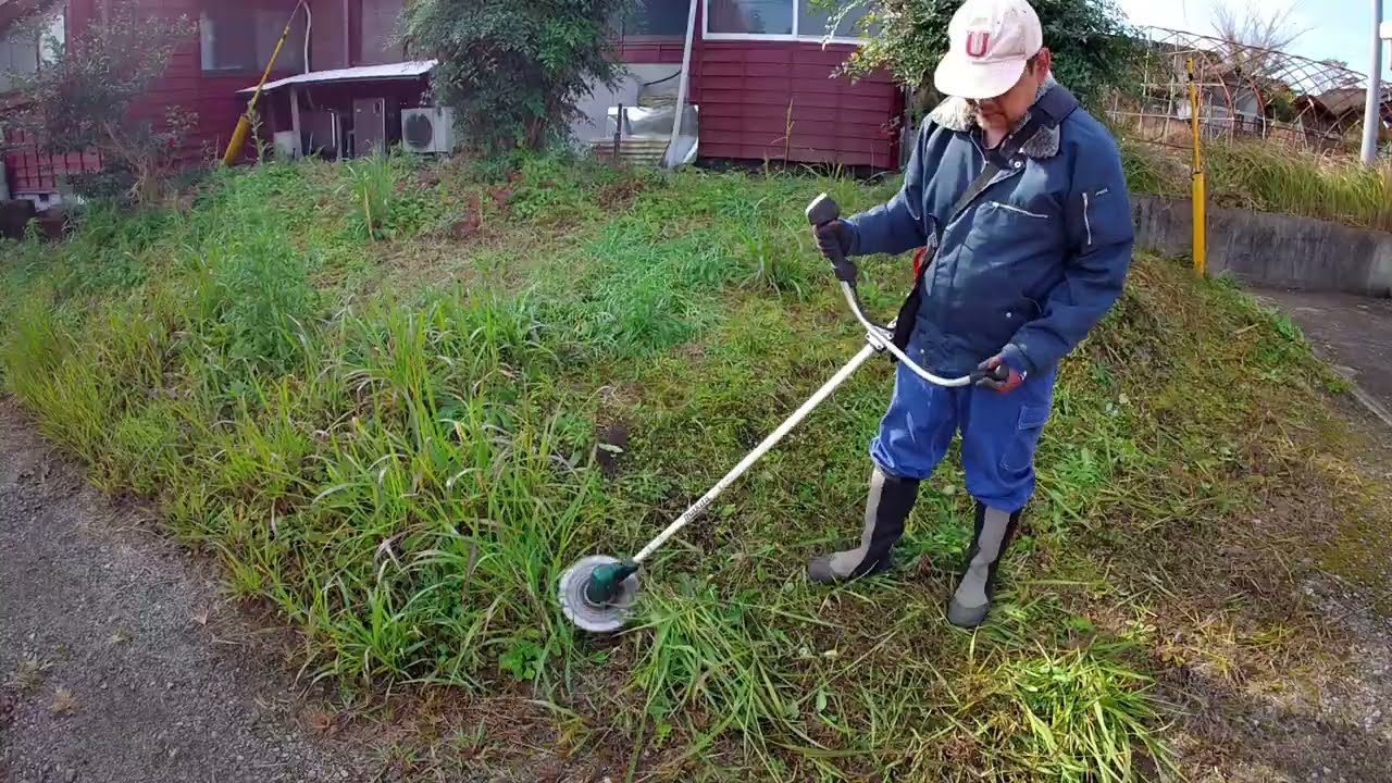 端の草刈り