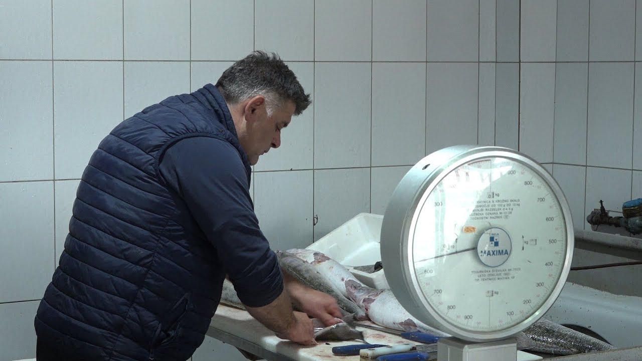 PUT NAS DOVEO: Božo Bijelić, vlasnik jedine ribarnice u Prnjavoru - 01.12.2019.