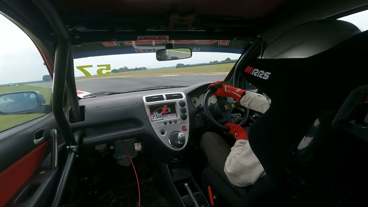Civic EP3 Type R 2:17 Snetterton 300