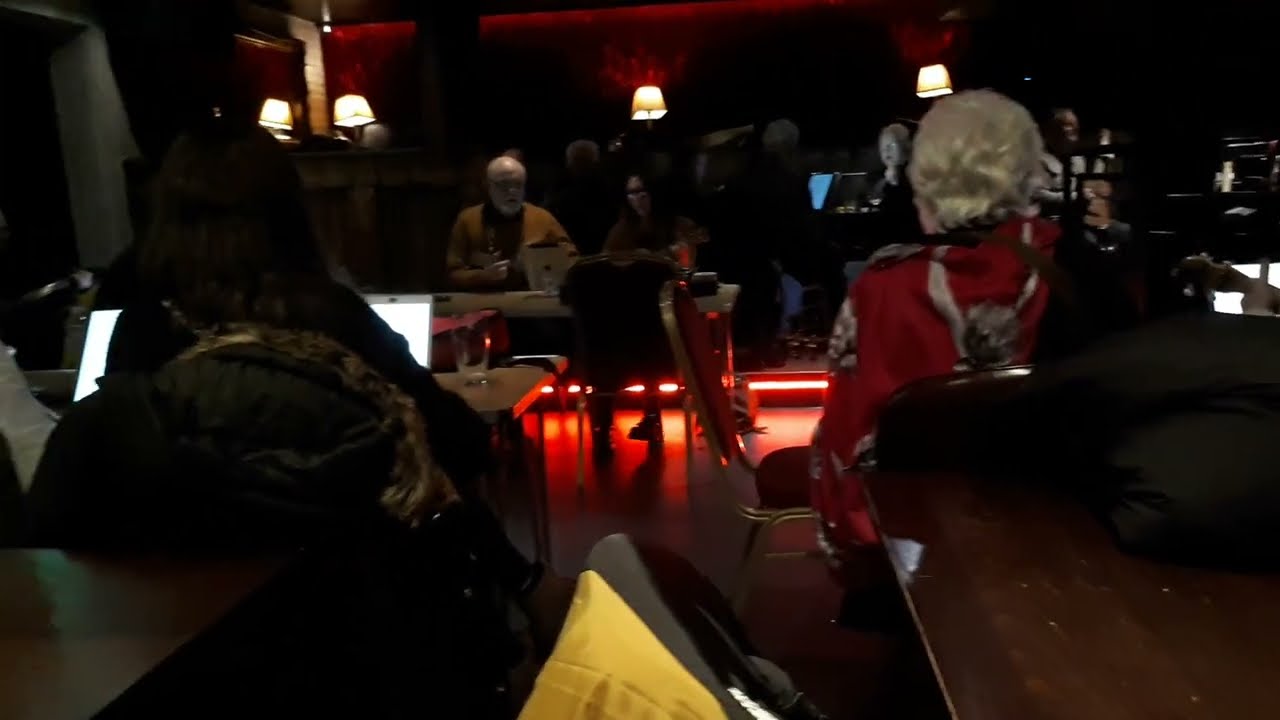 😎 Flame n Nukes Ownie's Bar & Bistro Carrick.  #livemusic #Mandalin Folk-Blue's #folkmusic  NEW   🇬🇧