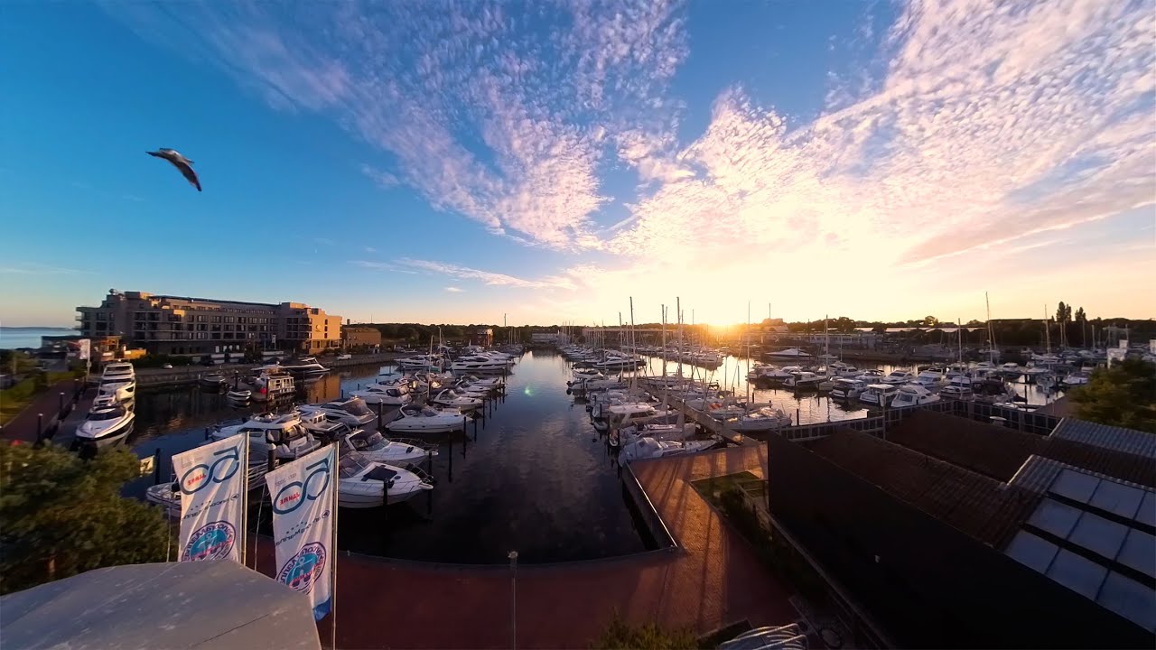 5 Star Marina - beautiful 360° sunset timelapse • 4K UHD •
