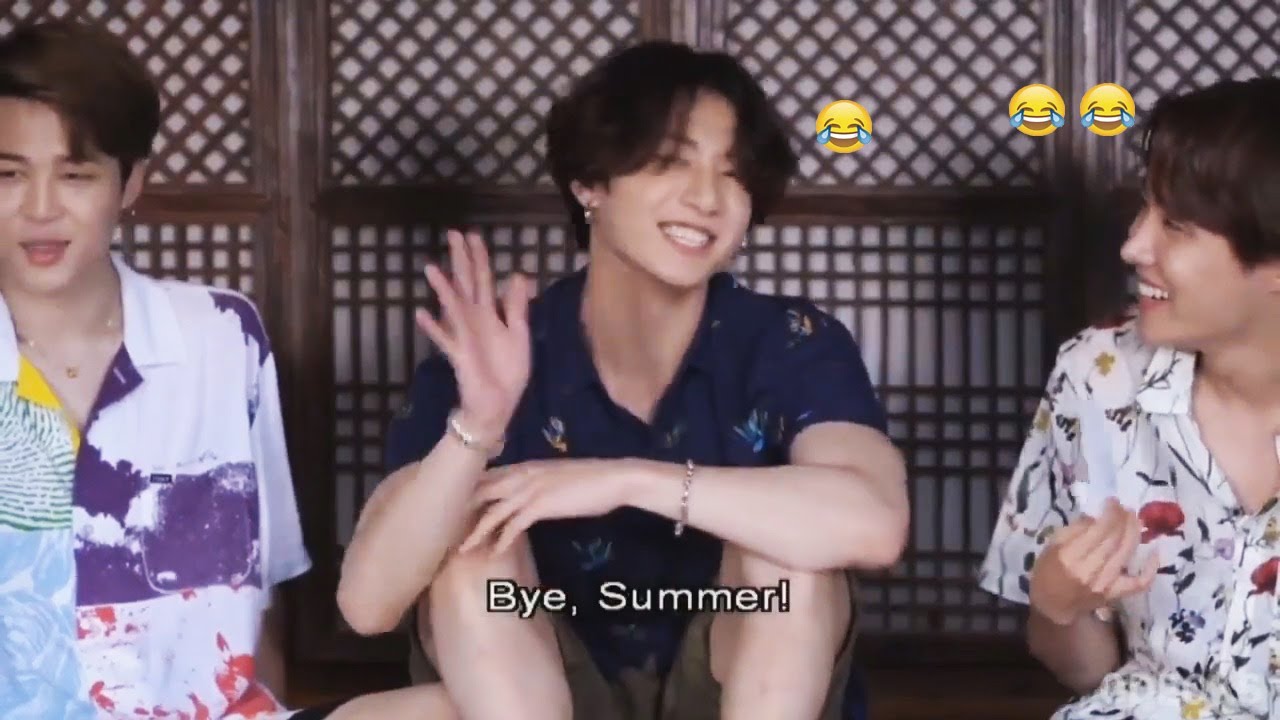 BTS TRY NOT TO LAUGH :)