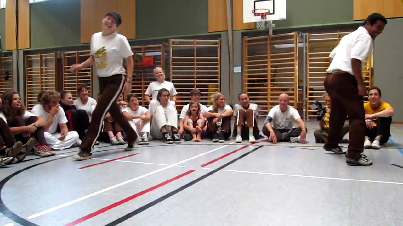Trennel Pintinha and Mestre Marrom Capoeira Angola HD Suncamp 2009