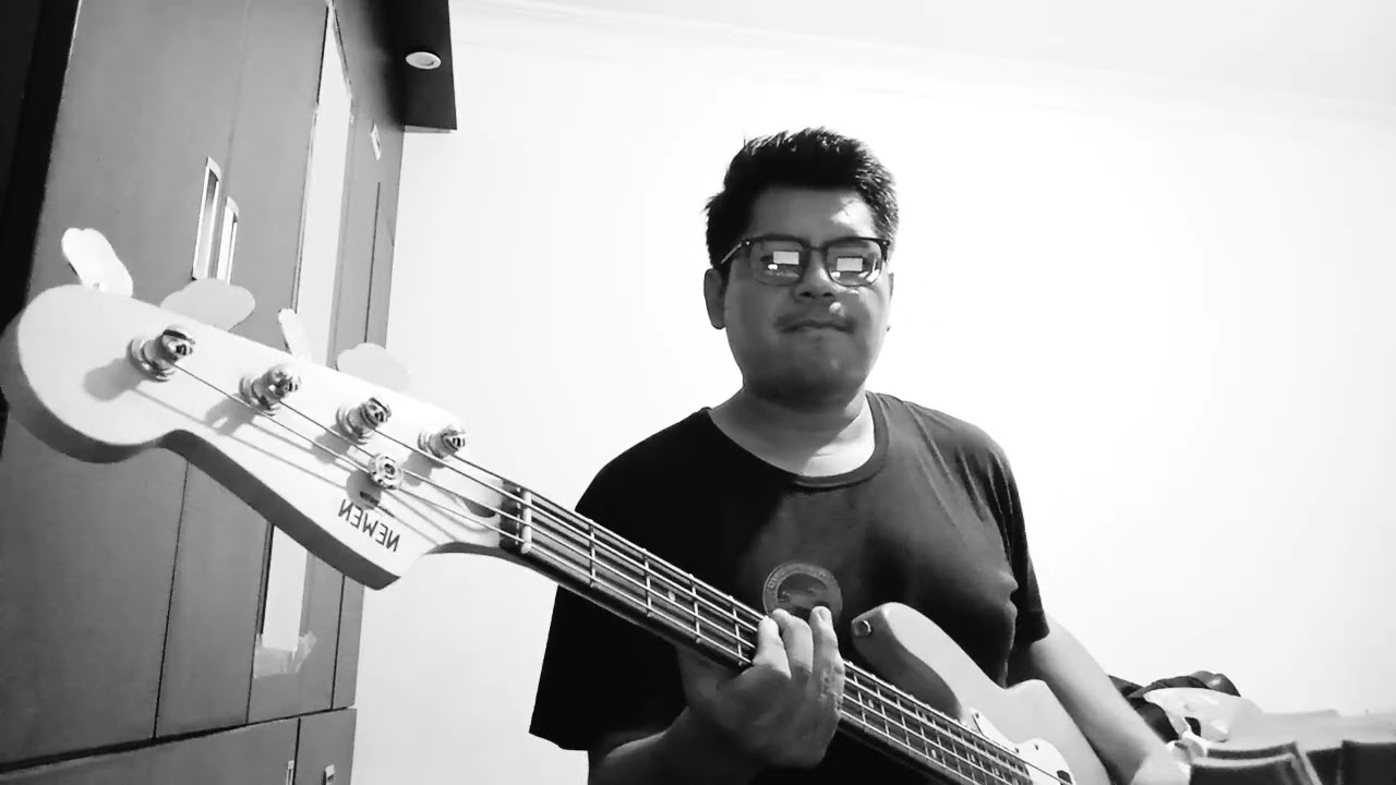 The Cult- She Sell Sanctuary( Bass cover )