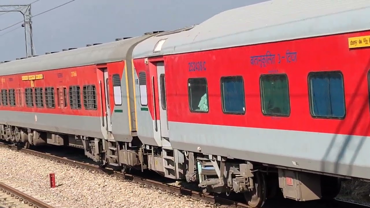 Himachal express (LHB rake)-14053/54 at Daulatpur Chowk railway station