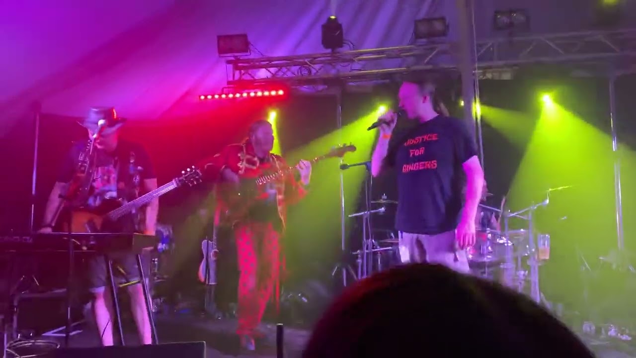 #angelfire @MotorcycleActionGroupMAG Farmyard Party Helmsley Rebel Yell Billy Idol awesome rally