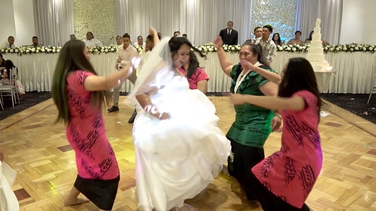 Siva Samoa | Charles & Madylaine Wedding Celebration