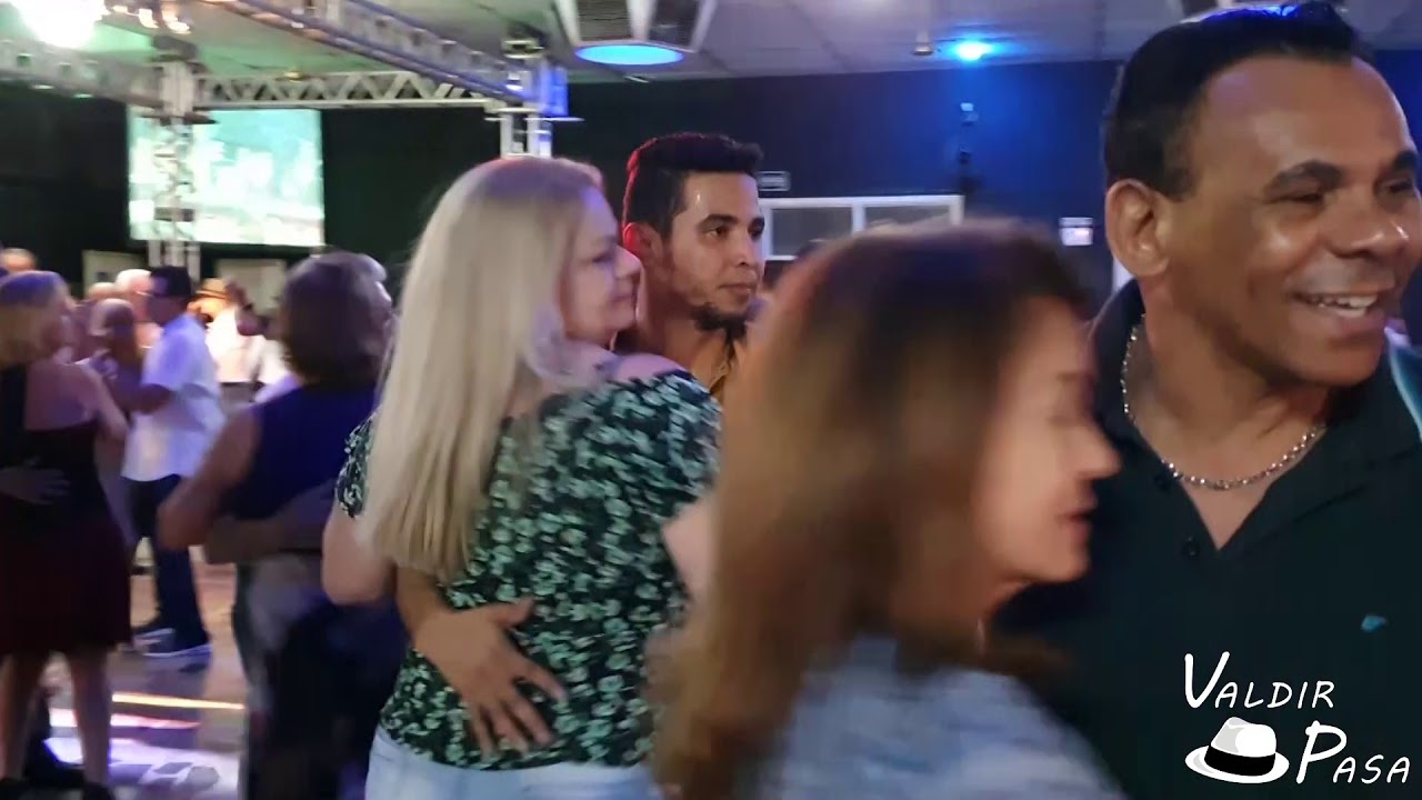 Valdir Pasa-Hoje eu vou pro boteco Voa andorinha  Clube Idade dourada Paranavai