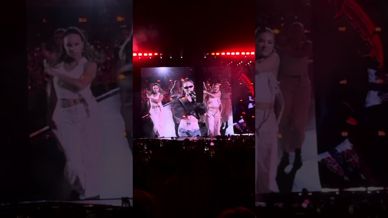 BLACKPINK DEADLINE WORLD TOUR IN KAOSIUNG - JENNIE SOLO /LIKE JENNIE/EXTRA L/STARLIGHT 251019