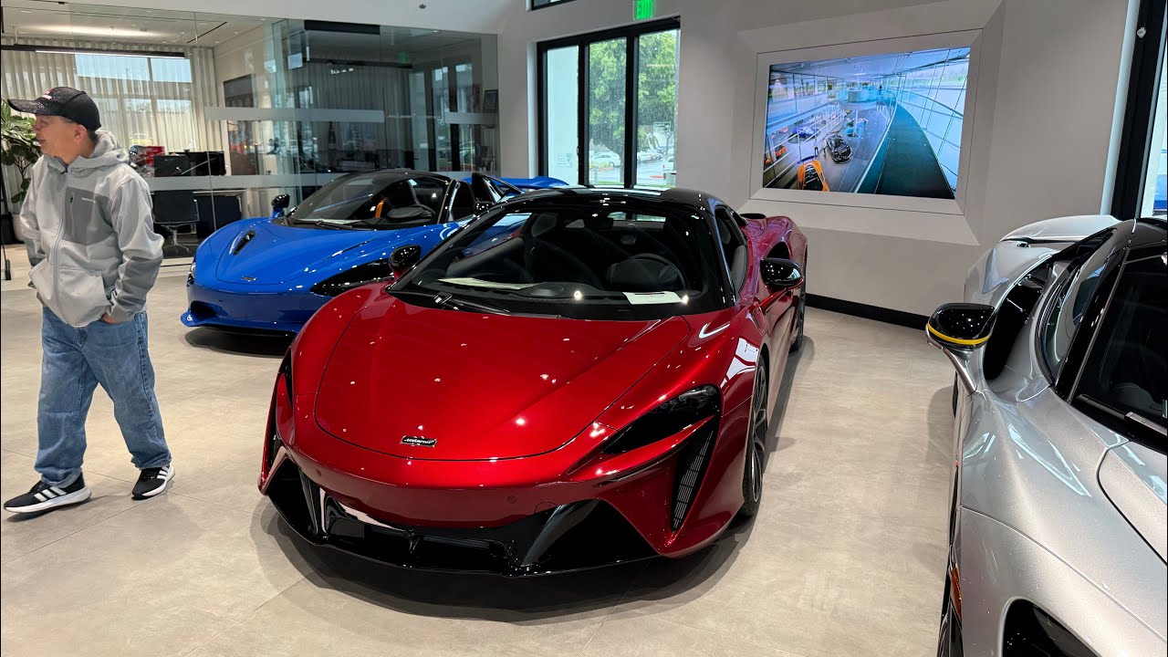 Обзор McLaren Artura Spider 2026 года