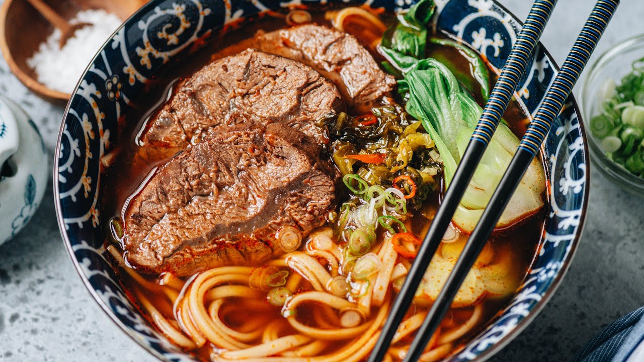 Taiwan Beef Noodle Soup (台湾红烧牛肉面) Recipe