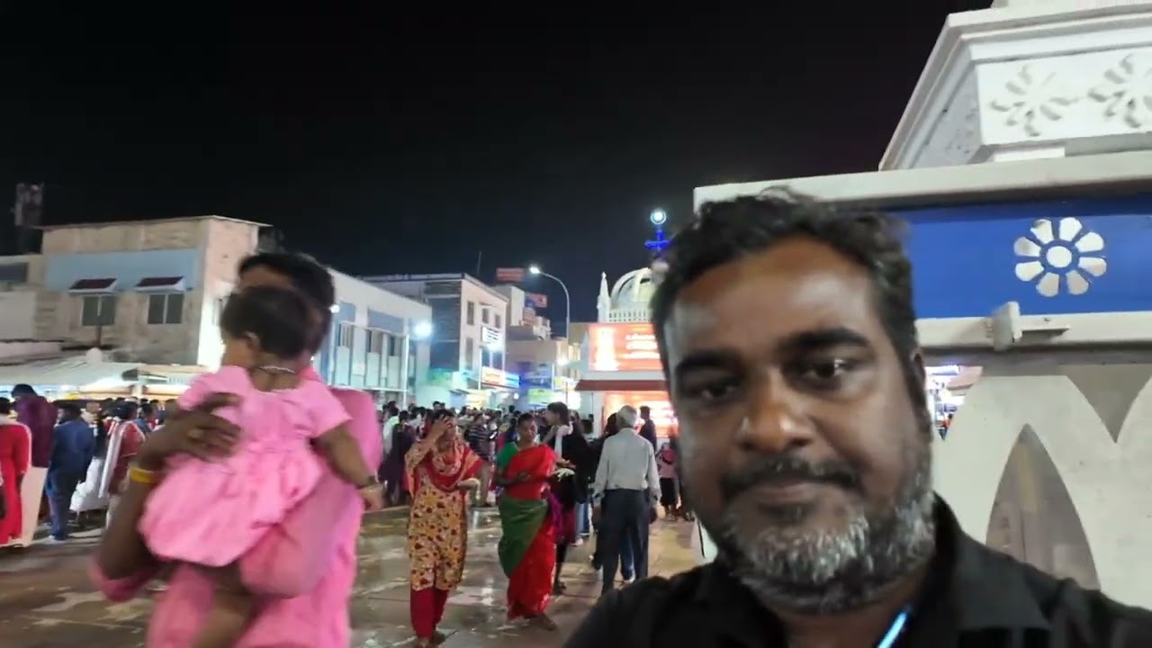 அன்னை வேளாங்கண்ணி மாதா கோயிலில் ஒரு  நாள்