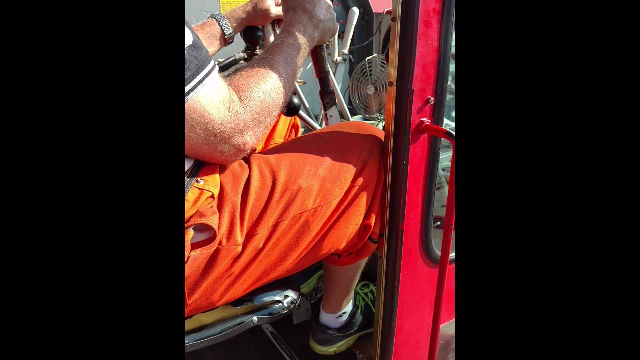 CRANE OPS - Manitowoc 4000 clam bucket