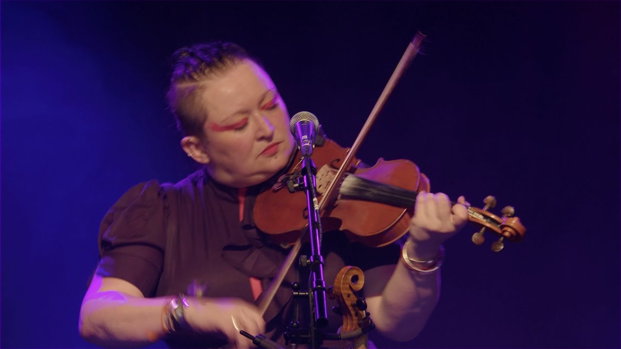 Eliza Carthy Trio: interview with #FestivalHugh at Sidmouth Folk Festival