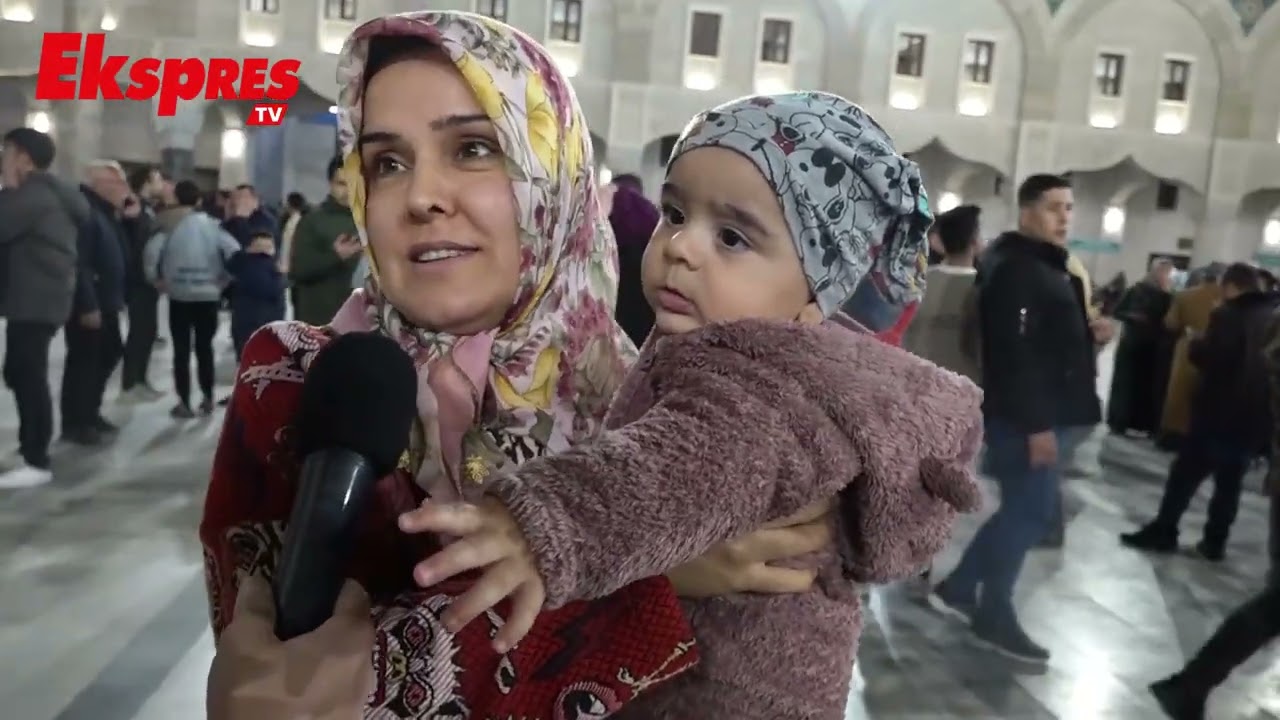 Vatandaşlar Ramazanda Millet Cami’ne Akın Etti