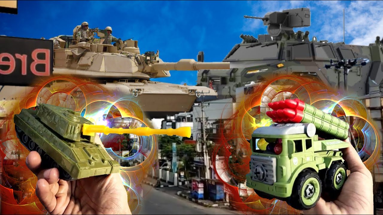 Mobil Truk Militer Bawa Roket Besar