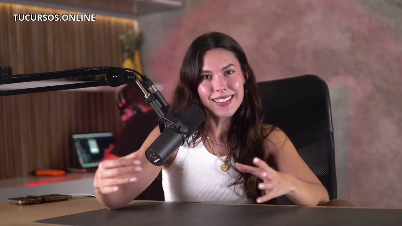 Convi&eacute;rtete en Creador UGC de Daniela Salazar