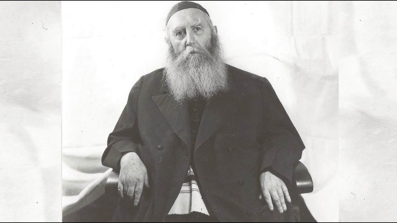Why don’t Chabad Chassidim wear their tzitzis on top of their shirts?