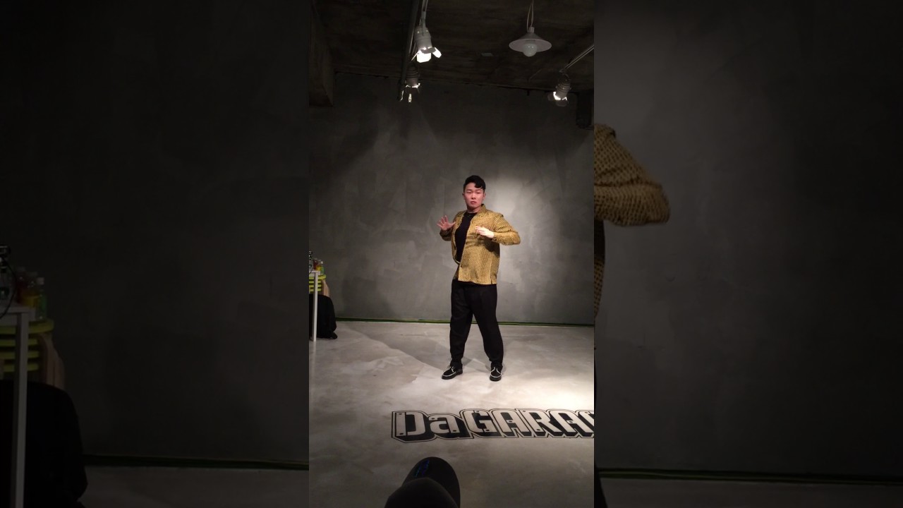 Dokyun ( CHANGMO - MAESTRO )