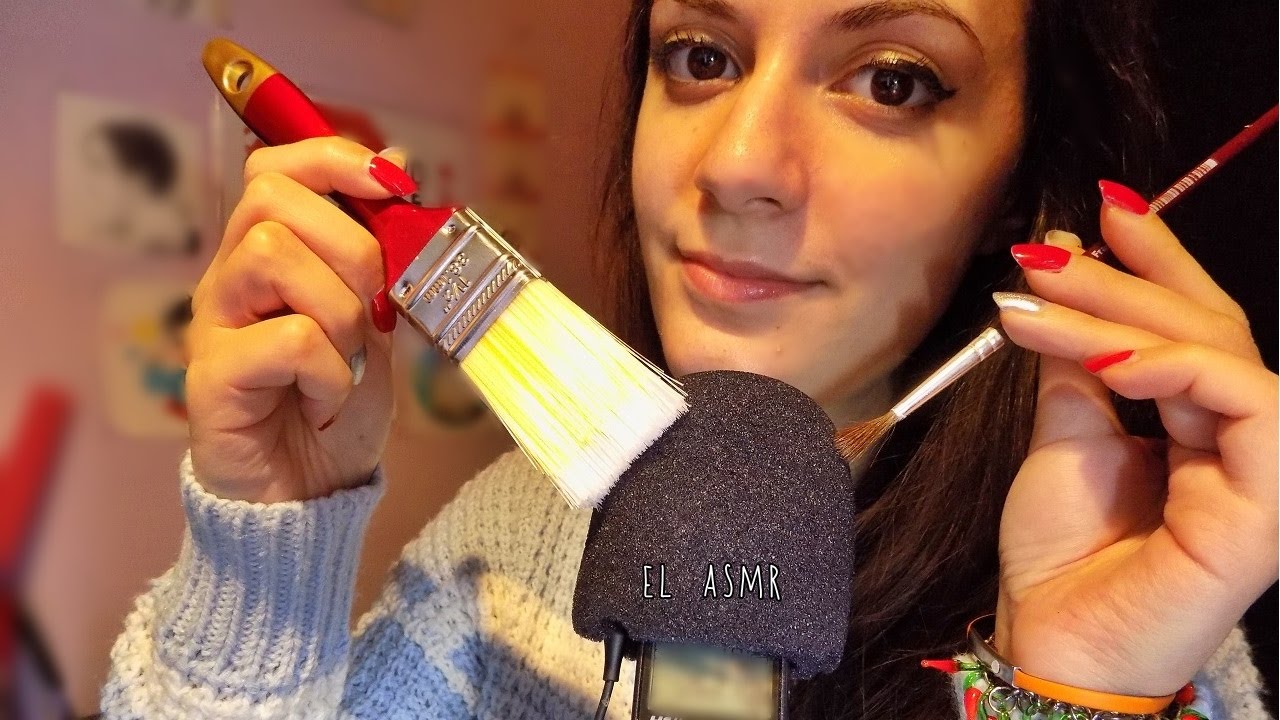 ★ASMR italiano★ MIC BRUSHING e Sussurri!♥ (Intense whispering & Soft spoken)