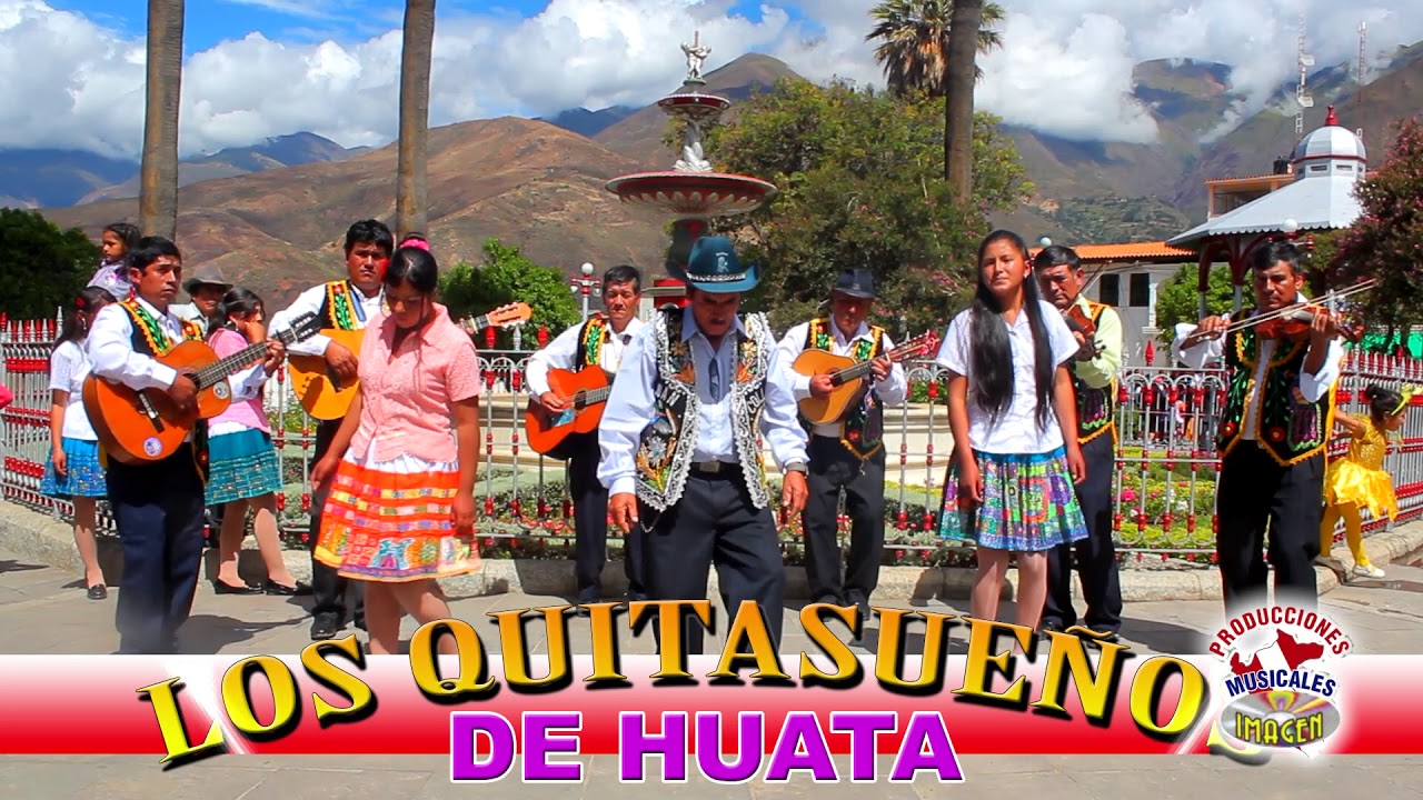 LOS QUITA SUEÑOS DE HUATA - VESTIDA DE BLANCO