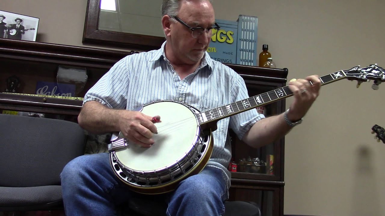 Charlie Cushman Sets Up Gibson Flathead Banjo 9471-4 "The Hollywood Hills No Hole 4"
