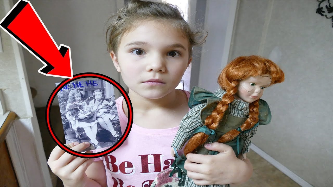 Come Play With Us! Who Is The Doll Maker? Escaping The Doll Maker! The Doll Maker Returns