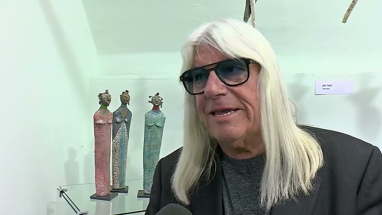 Herta Weihs stellt ihre RAKU Keramik-Kunst in der Galerie RO34 in der  Roseggerstrasse Bruck vor