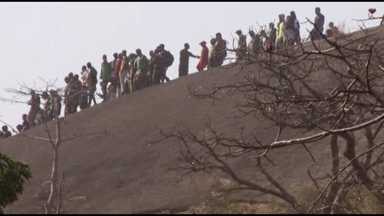 Nigerian Army Soldiers Climbing Aso rock Hill of about 34,000 feet above sea level