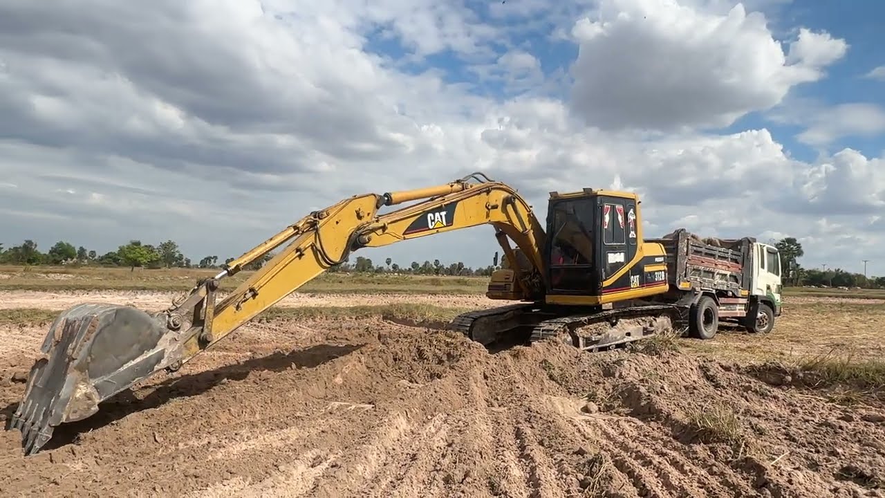 CAT312b Excavator Loading With Trucks #excavator #truck