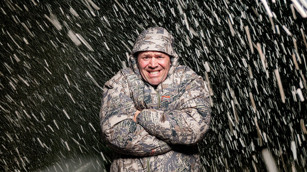 How to Hunt in Freezing Weather Without Freezing Your Ass Off