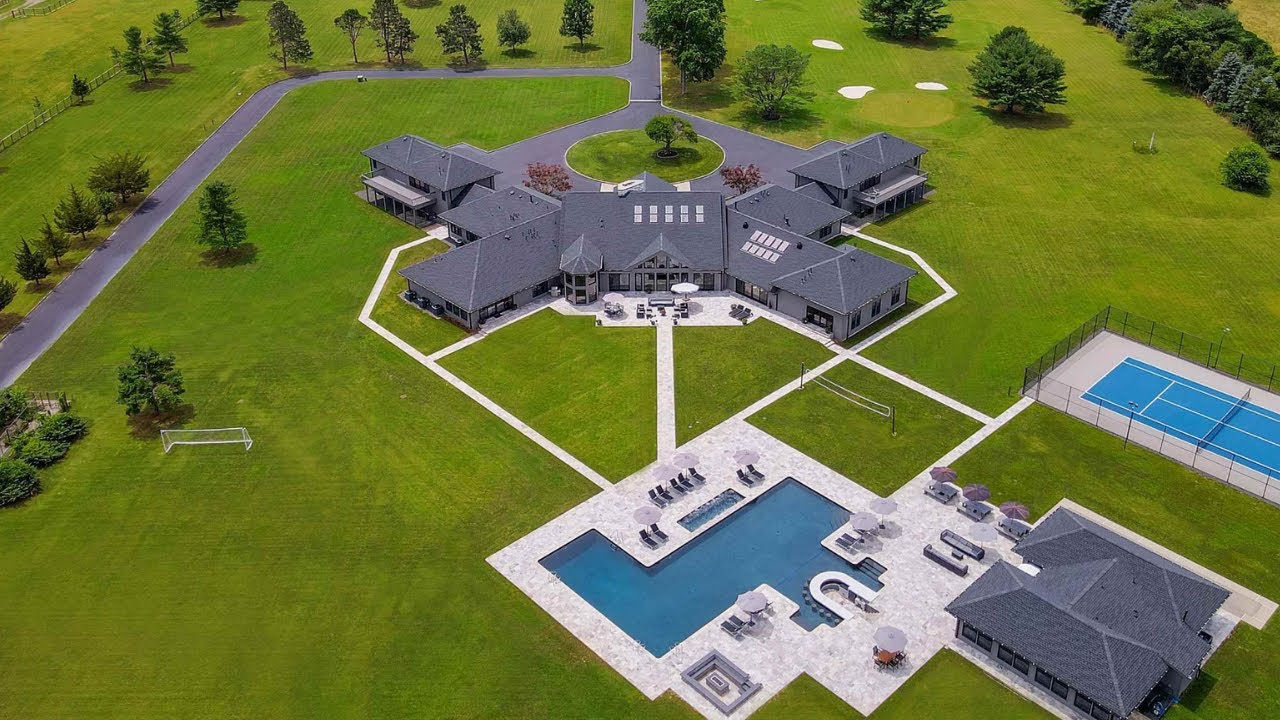 TOURING an INSANE 23-ACRE ESTATE with INCREDIBLE AMENITIES | 1980 Campbell Road | SERHANT. Tour