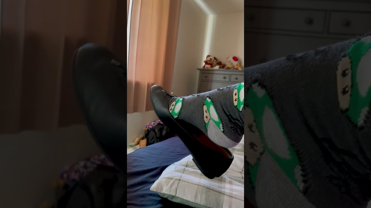 (Male Content) Flats w/ Socks