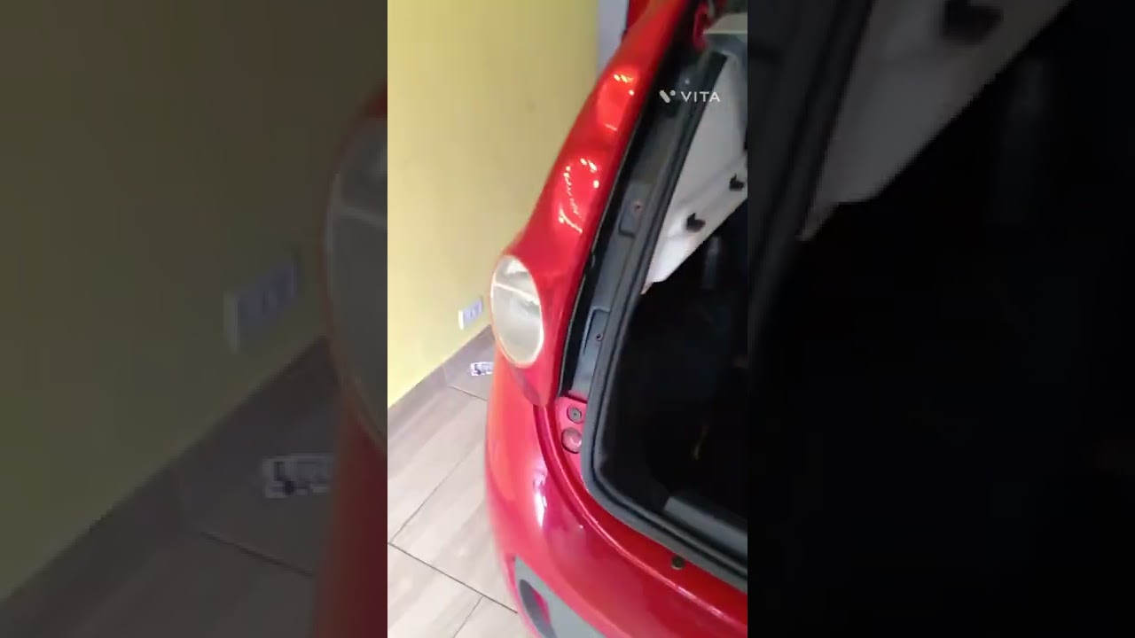Fiat Palio 2014 ( lanterna piscando junto com a seta )