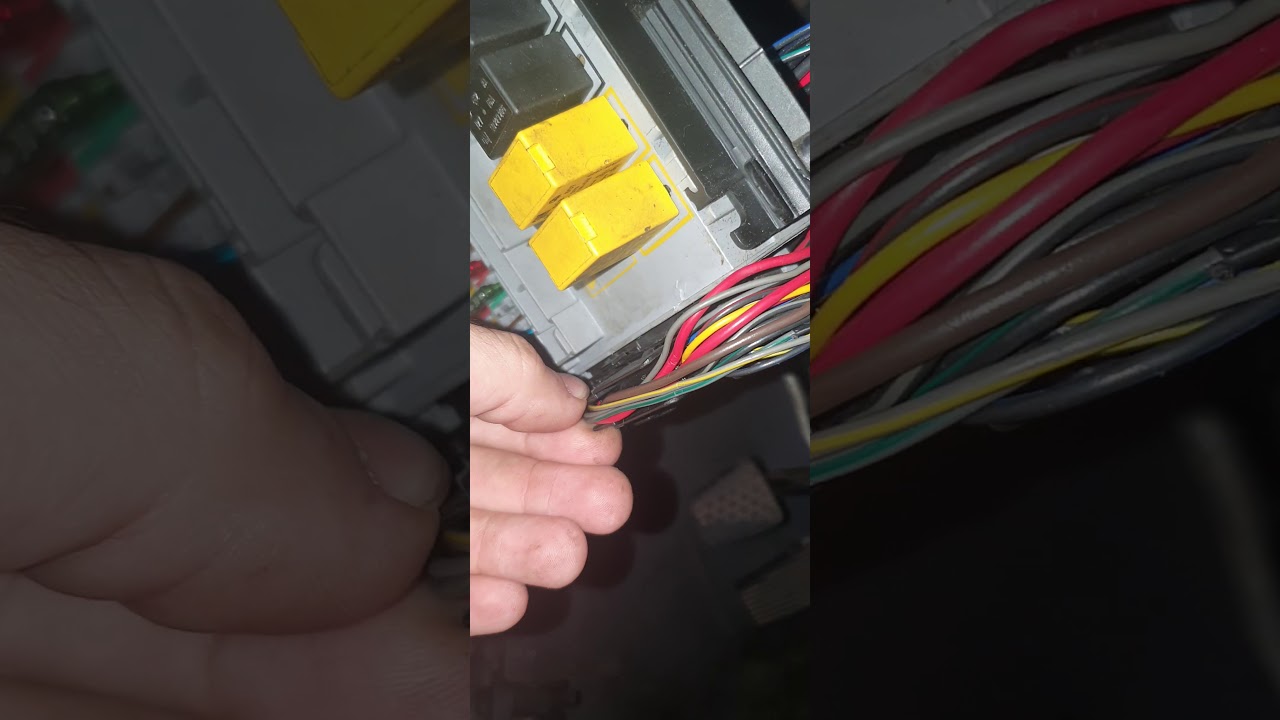 Corrigindo problema de luz painel Astra.