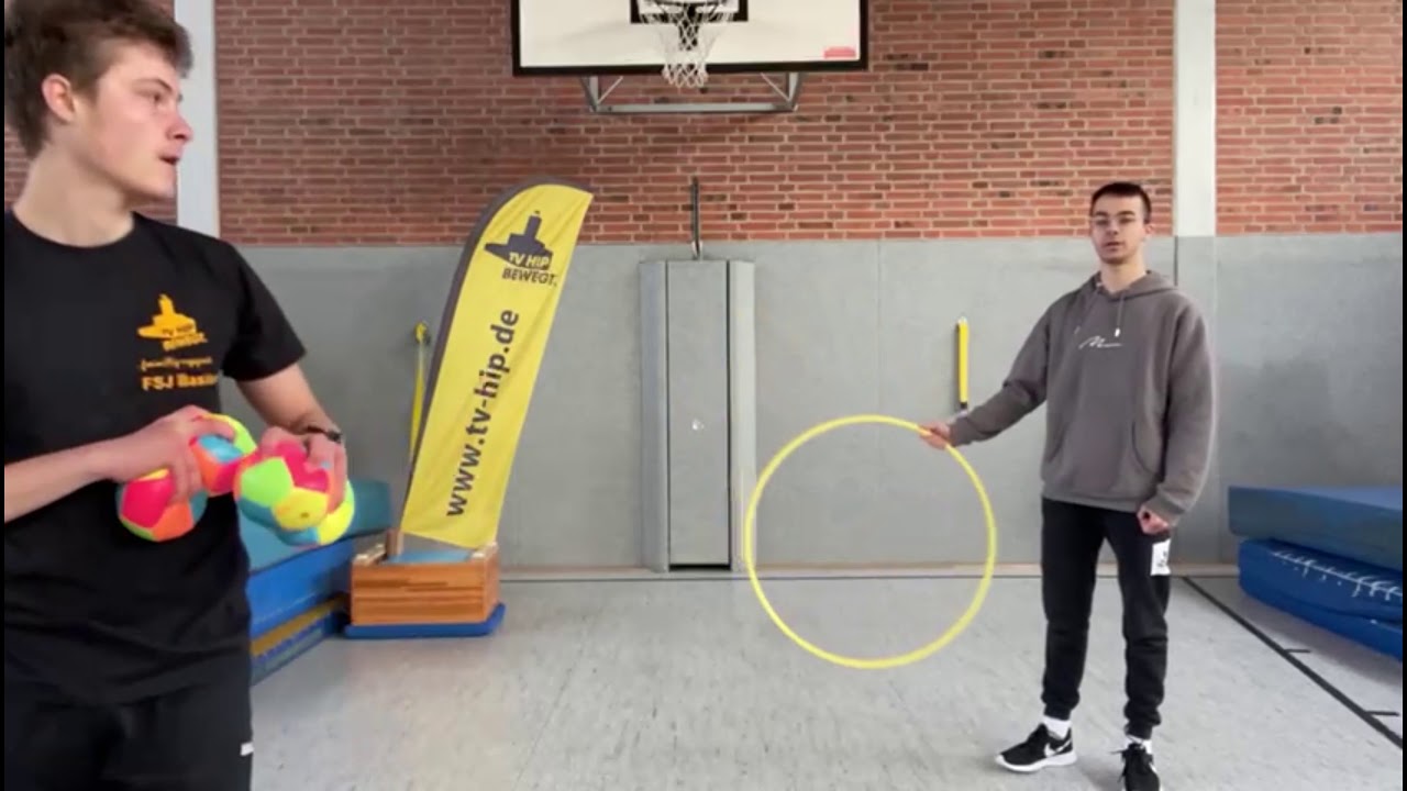 &Uuml;bungen zur Zielgenauigkeit mit Ball