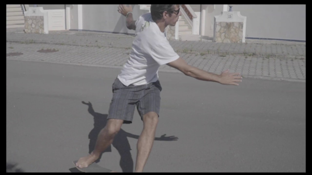 Step-by-Step Backside Bottom Turn on SmoothStar Surf Trainers - With Rodrigo Machado - Part 3/3