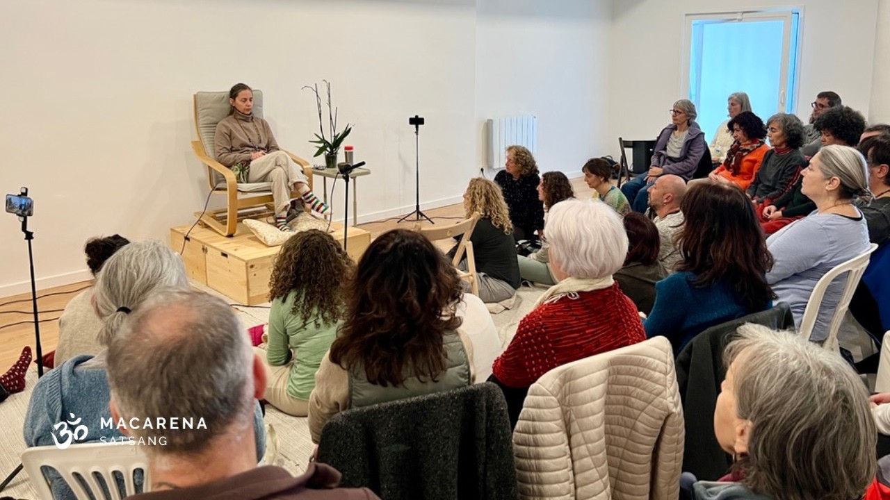 Satsang con Macarena. 