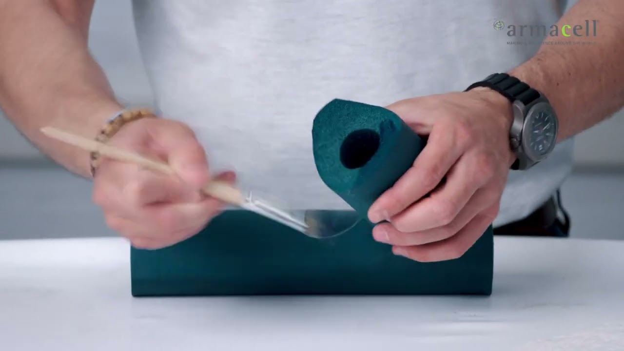 How to create a T-Piece by using ArmaFlex Ultima® Tubes and ArmaFlex Ultima 700 Adhesive?