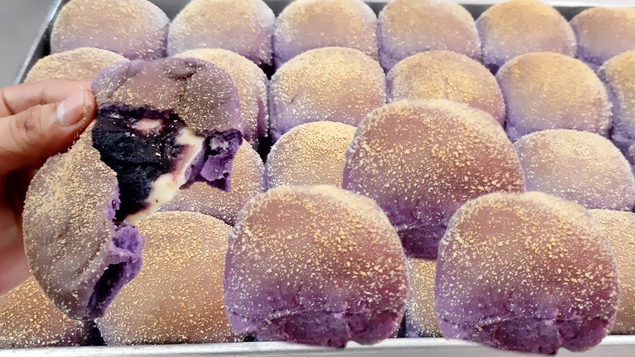 PANDESAL WITH UBE HALAYA AND CHEESE FILLING PANGNEGOSYO IDEA,PAANO GUMAWA NG UBE PANDESAL?BREAD IDEA